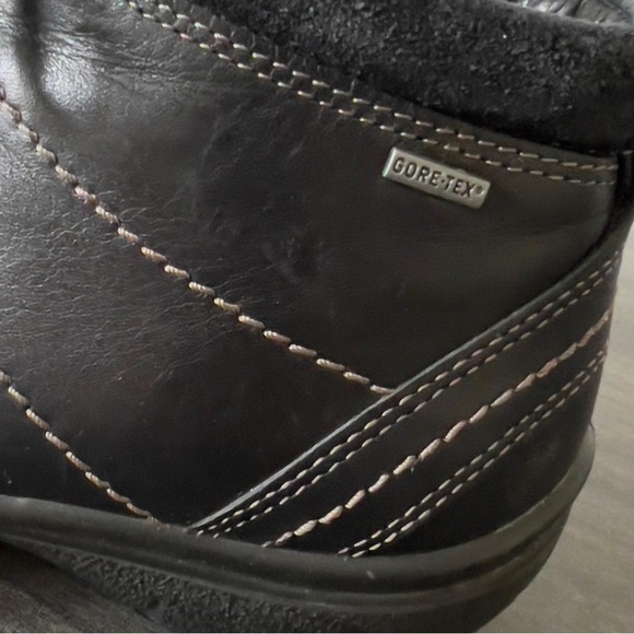 Ecco Womens Black Leather Lace Up Bootie Shoes Womens Size 39 Gore-Tex Comfort - Picture 7 of 13